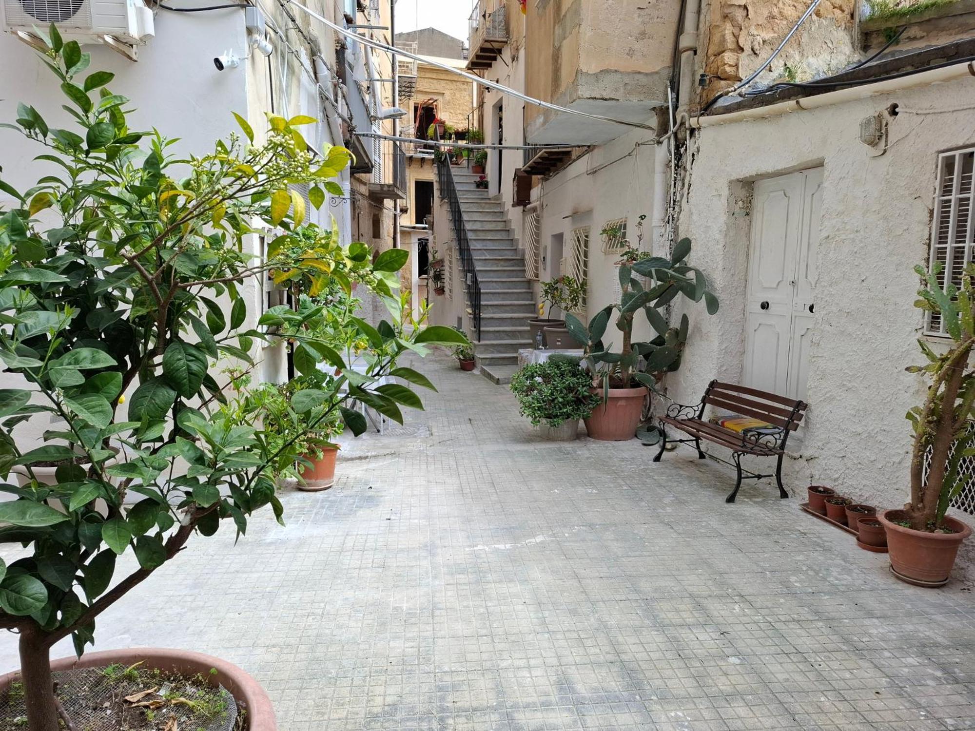 أغريجنتو B&B Le Lumie "Il Cortiletto Del Centro" المظهر الخارجي الصورة